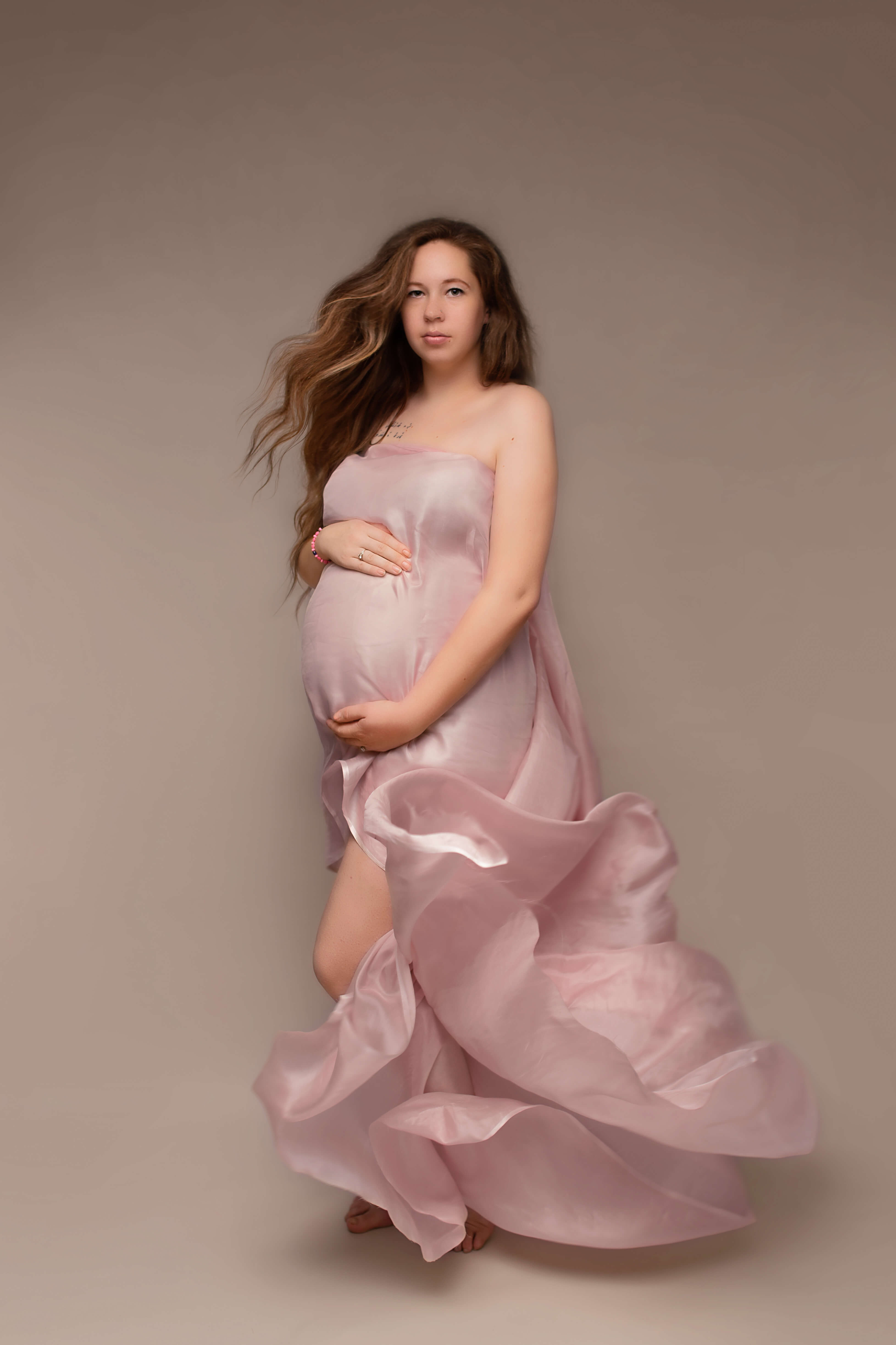 Pregnancy Portrait Photographer EvaGud photography