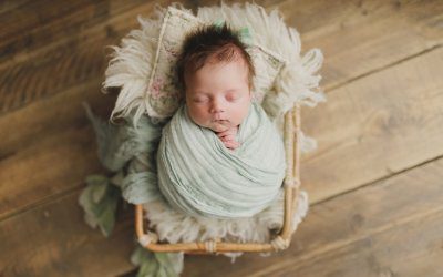 Behind the scenes of newborn session